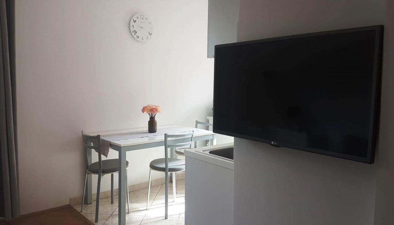 Maria Mare Appartement Rovinj Buitenkant foto